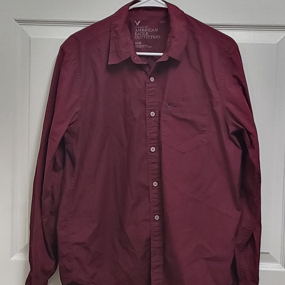 American Eagle Maroon red dress shirt M